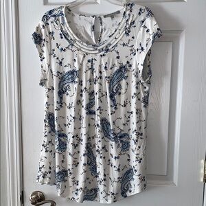 Daniel Rainn white and Blue Paisley Blouse
